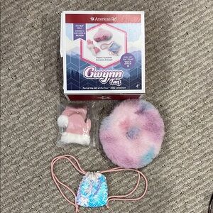 American Girl Gwynn’s accessories